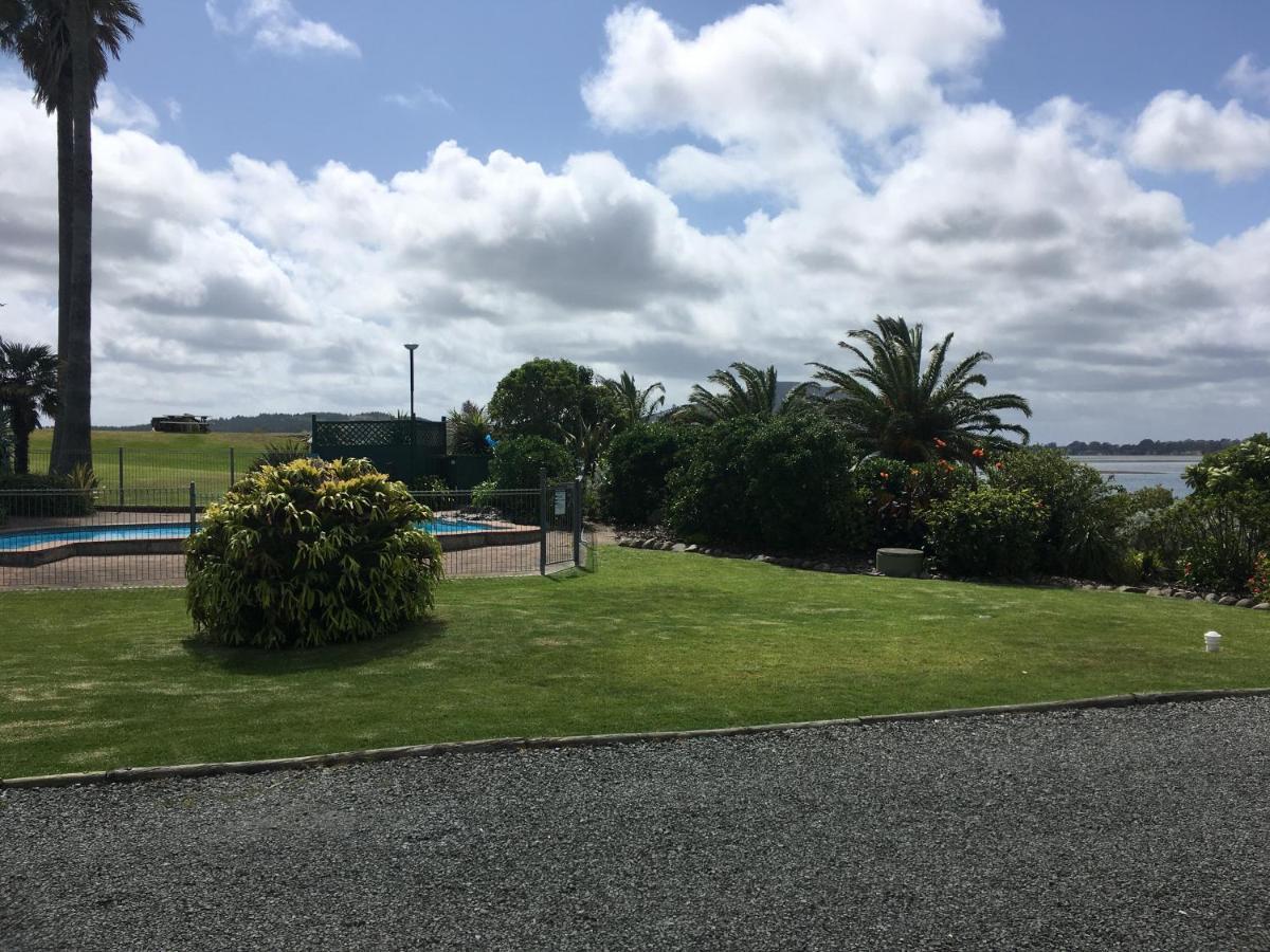Pukenui Lodge Motel Exterior photo